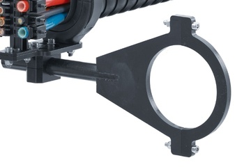 Clamp for axis 6 on the robot