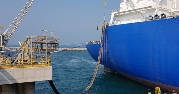 Bộ lưu trữ nổi trong nhà ga LNG