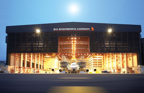 Airbus trong nhà chứa máy bay