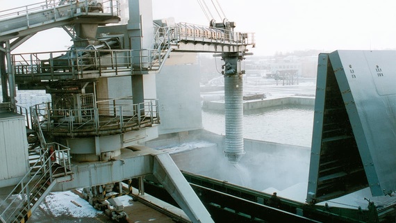 Ship loader in Wismar