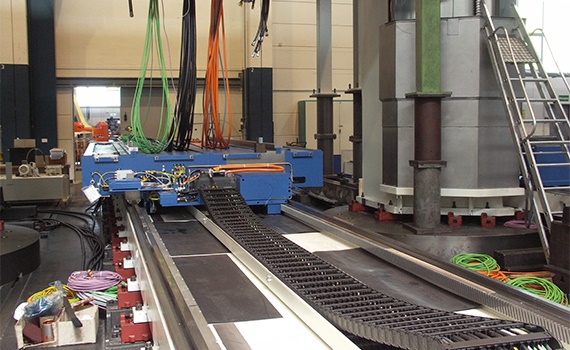 Các cụm máy CNC lớn