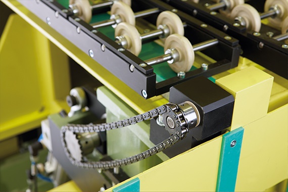 Long runtimes, high loads: "iglidur® G" plain bearings from igus®. Over 650 sizes available from stock.